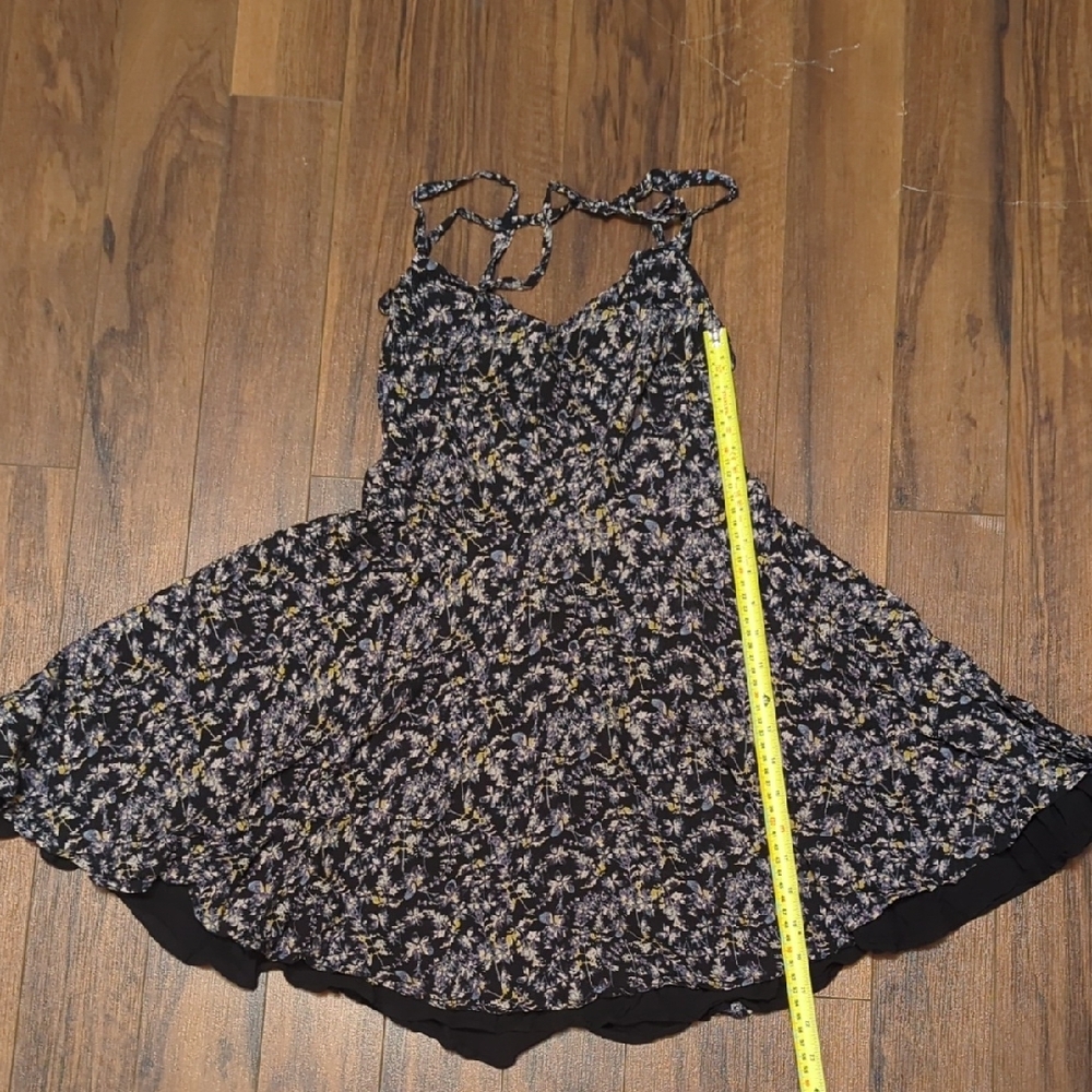 Kimchi Blue / Urban Outfitters Floral Mini Dress Size 4/XS - Picture 3 of 4